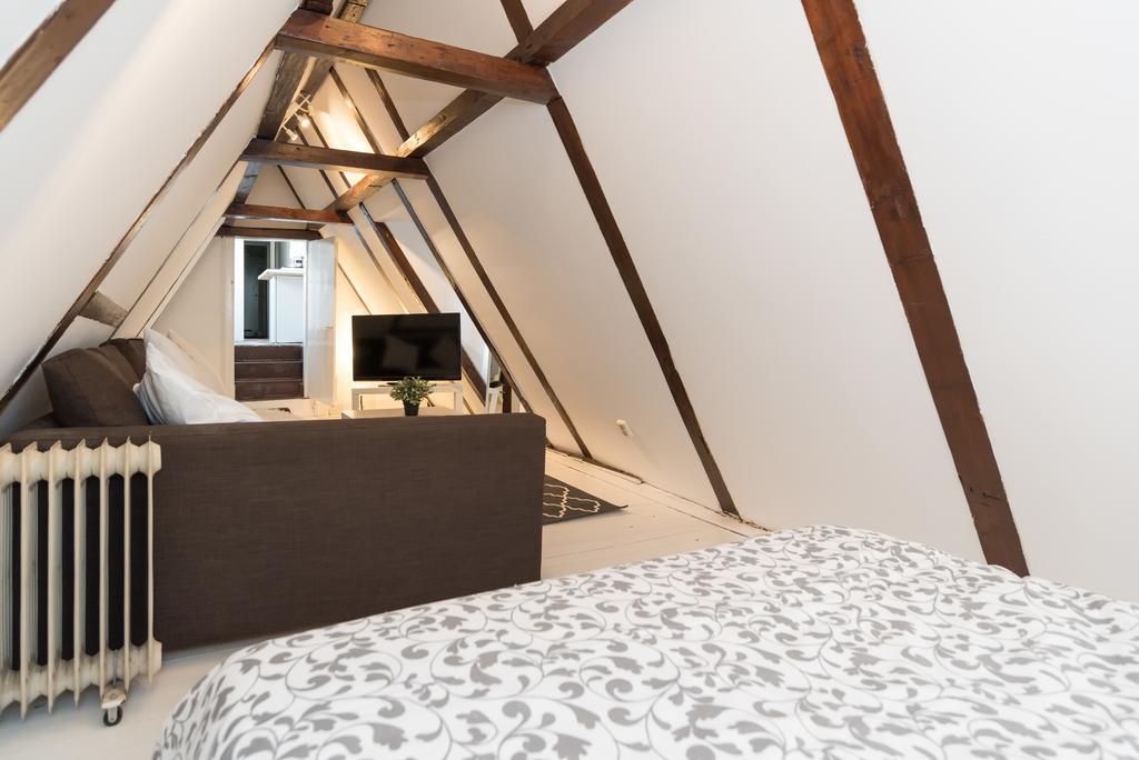 Lil' Dutch Studio Apartment อัมสเตอร์ดัม ภายนอก รูปภาพ